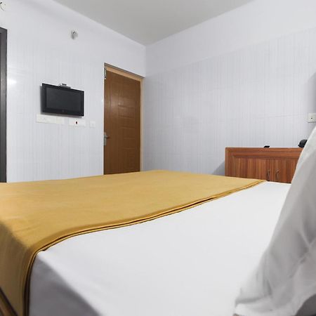 Hotel O Jks Deluxe Lodge Udaiyarpalaiyam Eksteriør billede