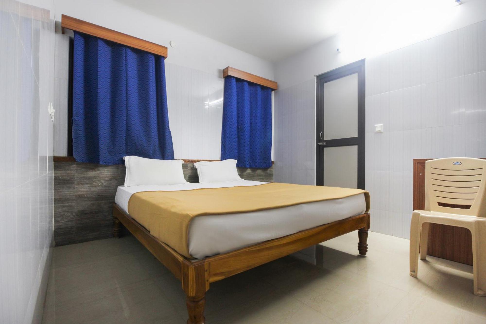 Hotel O Jks Deluxe Lodge Udaiyarpalaiyam Eksteriør billede